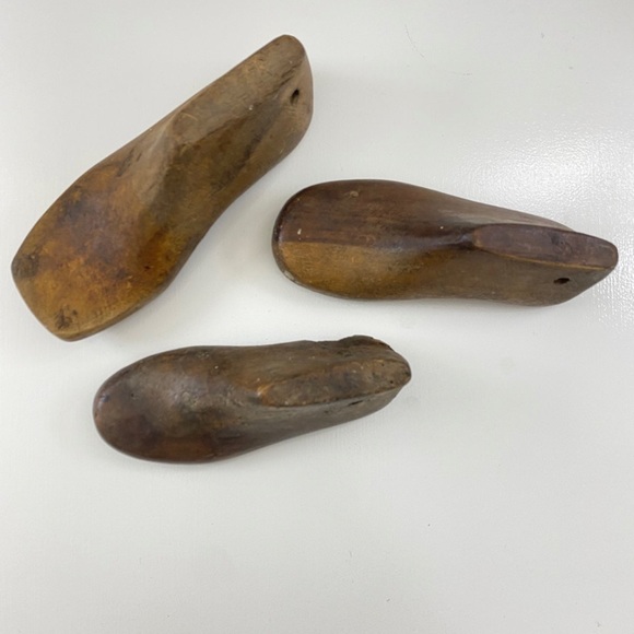 Set of 3 Vintage Antique Wooden Shoe Forms Rustic Shoe Mold Kids size Industrial - Picture 5 of 5